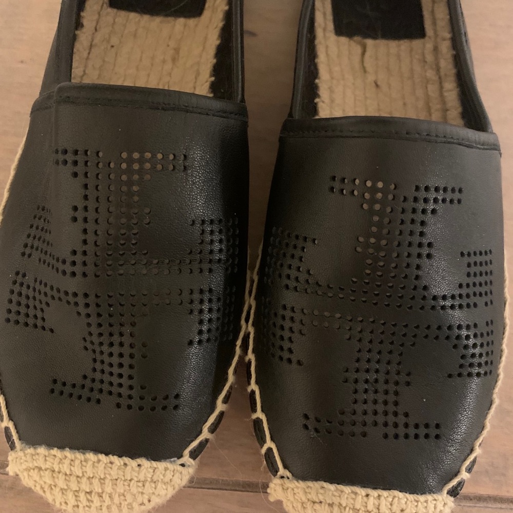 Brand new Tory Burch espadrille